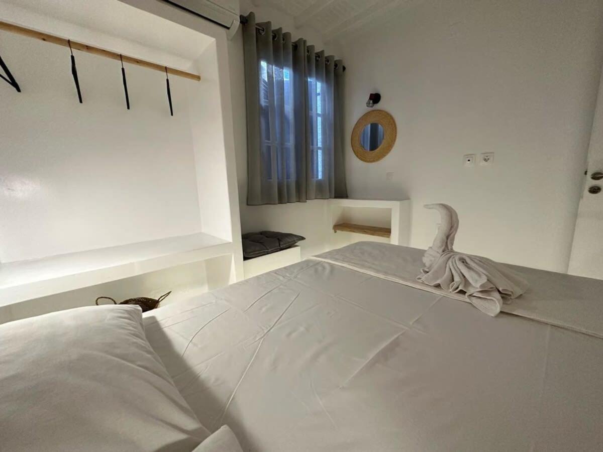 Dreamy Island Escape In Paros *